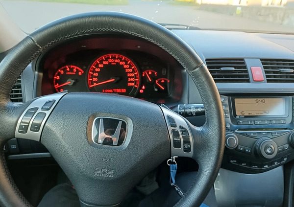 Honda Accord cena 10000 przebieg: 311000, rok produkcji 2004 z Elbląg małe 46